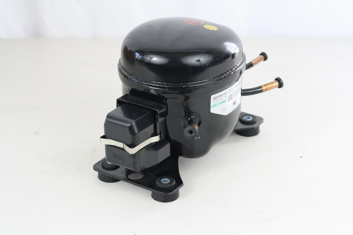 SIKELAN QD30H11G REFRIGERATION COMPRESSOR 1/10 HP 256BTU 110-120V R134A 50-60HZ
