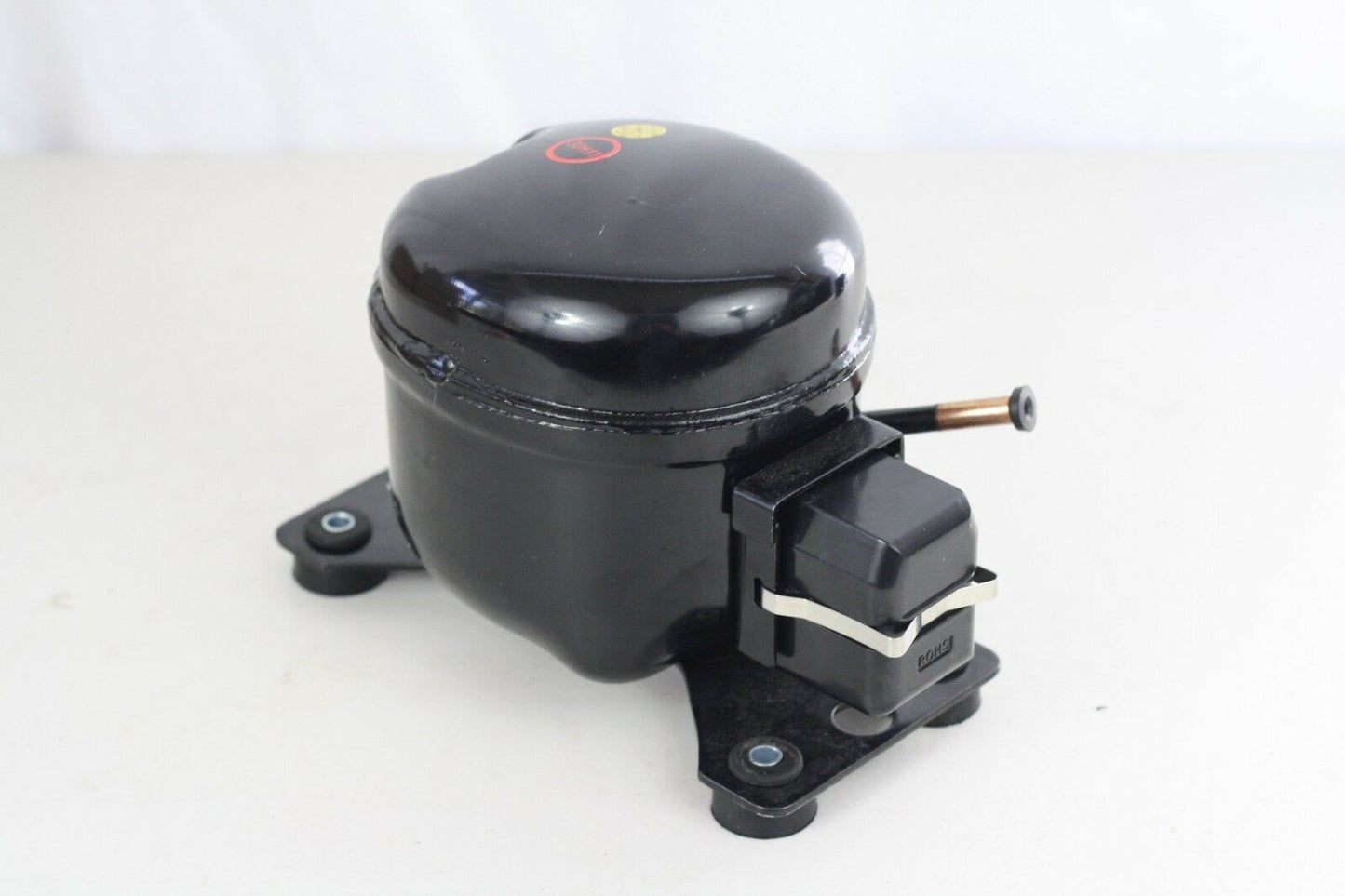 SIKELAN QD30H11G REFRIGERATION COMPRESSOR 1/10 HP 256BTU 110-120V R134A 50-60HZ