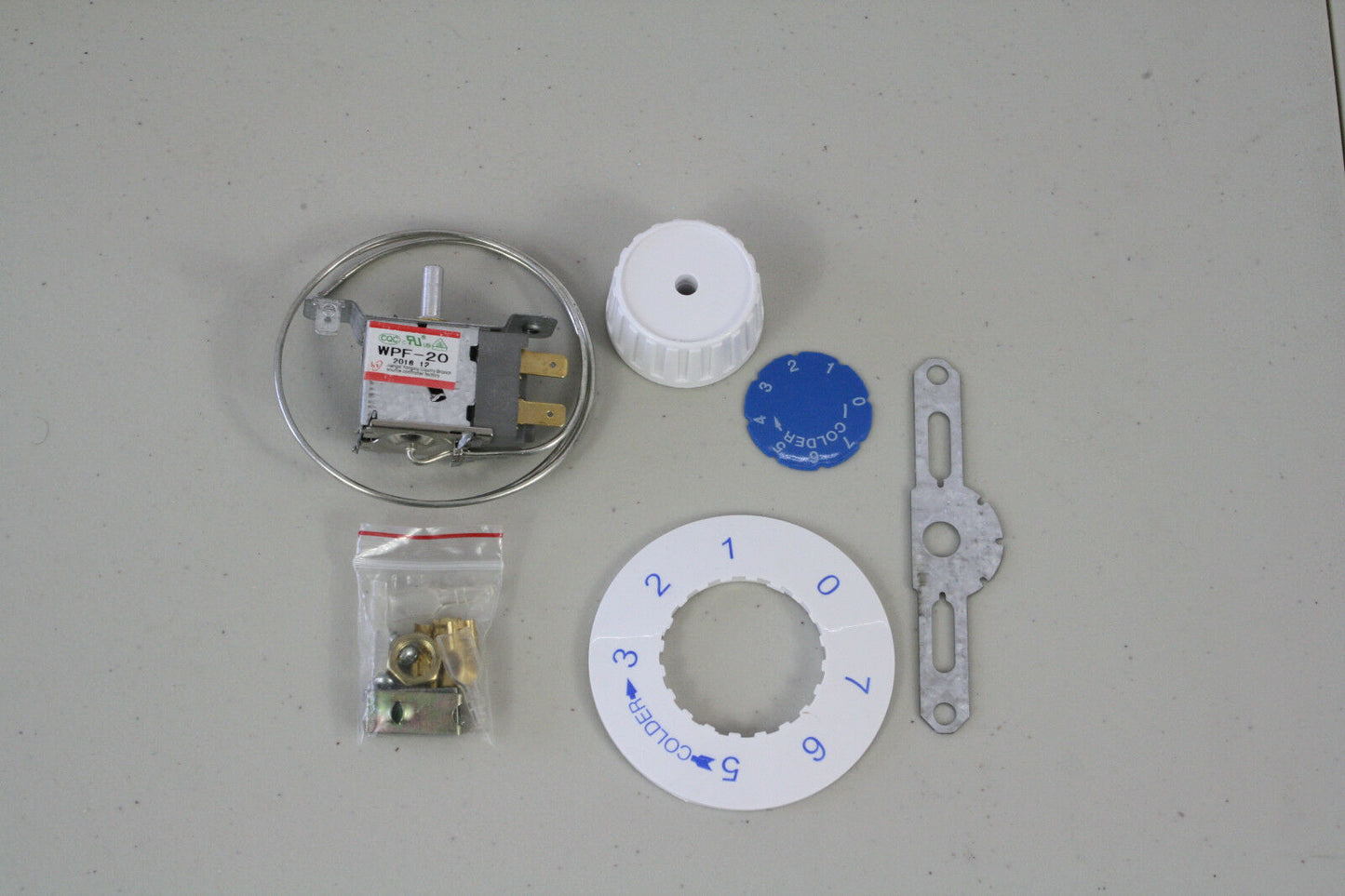 WPF-20 Universal Thermostat 2-pins KIT Freezer Refrigerator with Bracket Dial