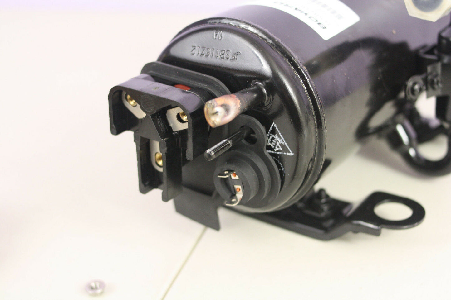 12V DC JFSB116Z12 Compressor with controller A/C Car Hot-Rod Solar 6120btu R134a
