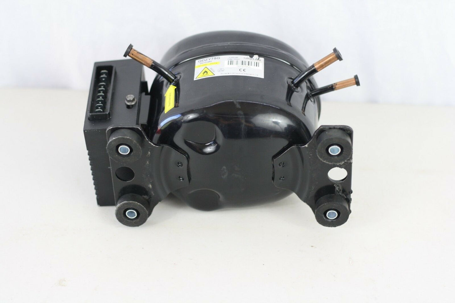 12V 24V DC Refrigeration Compressor Fridge Freezer Mobile Solar QDZY75G R600a