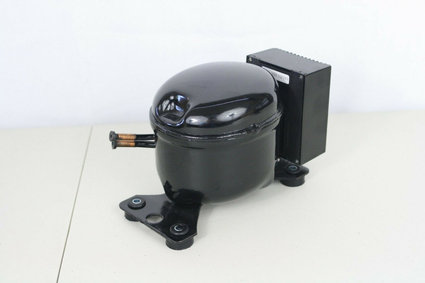 Sikeland QDZH25G 12V 24V DC R134a Refrigeration Compressor Mobile Marine Off-Grid