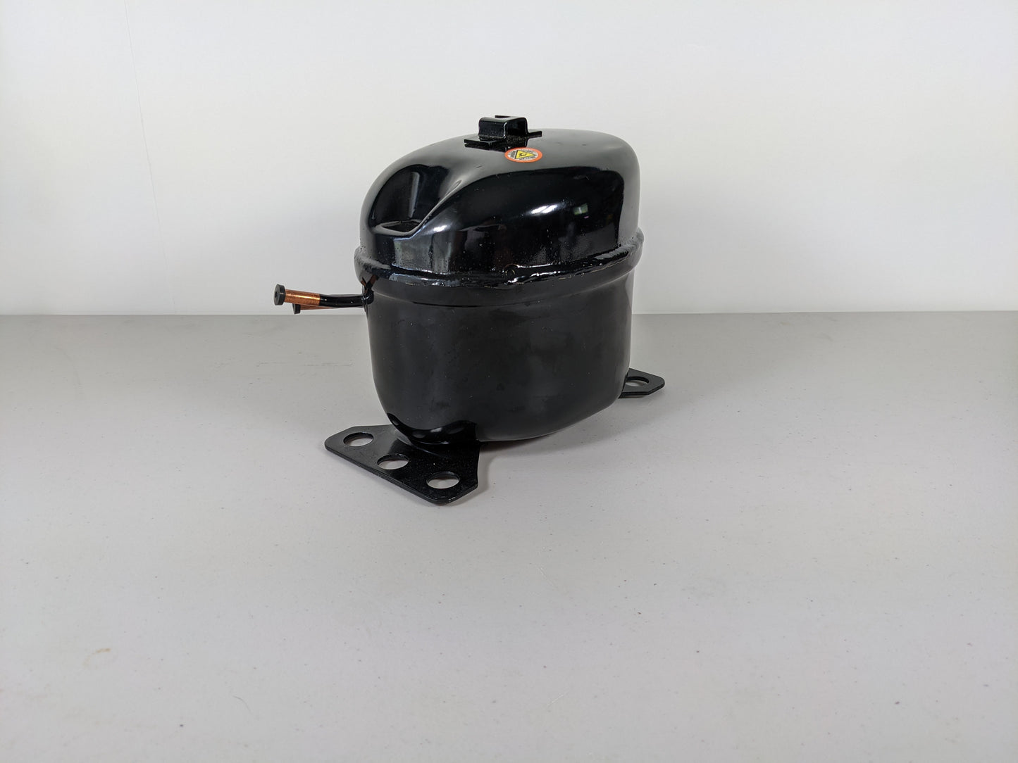 Sikelan QD65Y11G Refrigeration Compressor 1/7HP 450BTU 110-120VAC R600a LBP