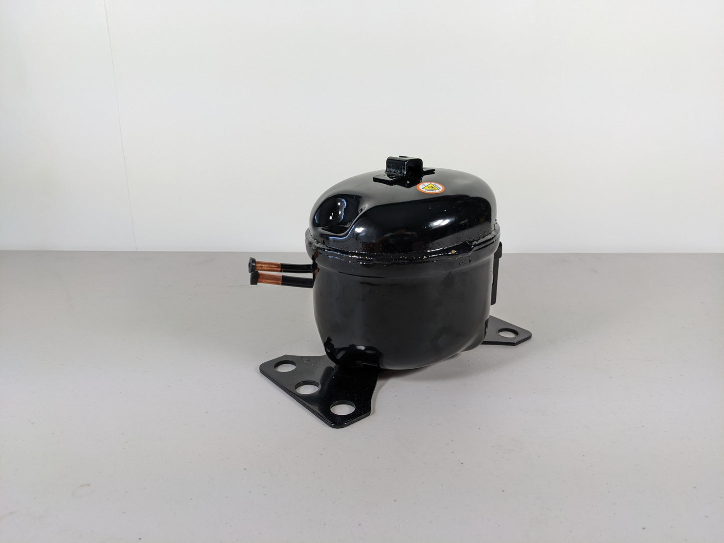 Sikelan QD43Y11G Refrigeration Compressor 1/9HP 307BTU 110-120V R600a LBP
