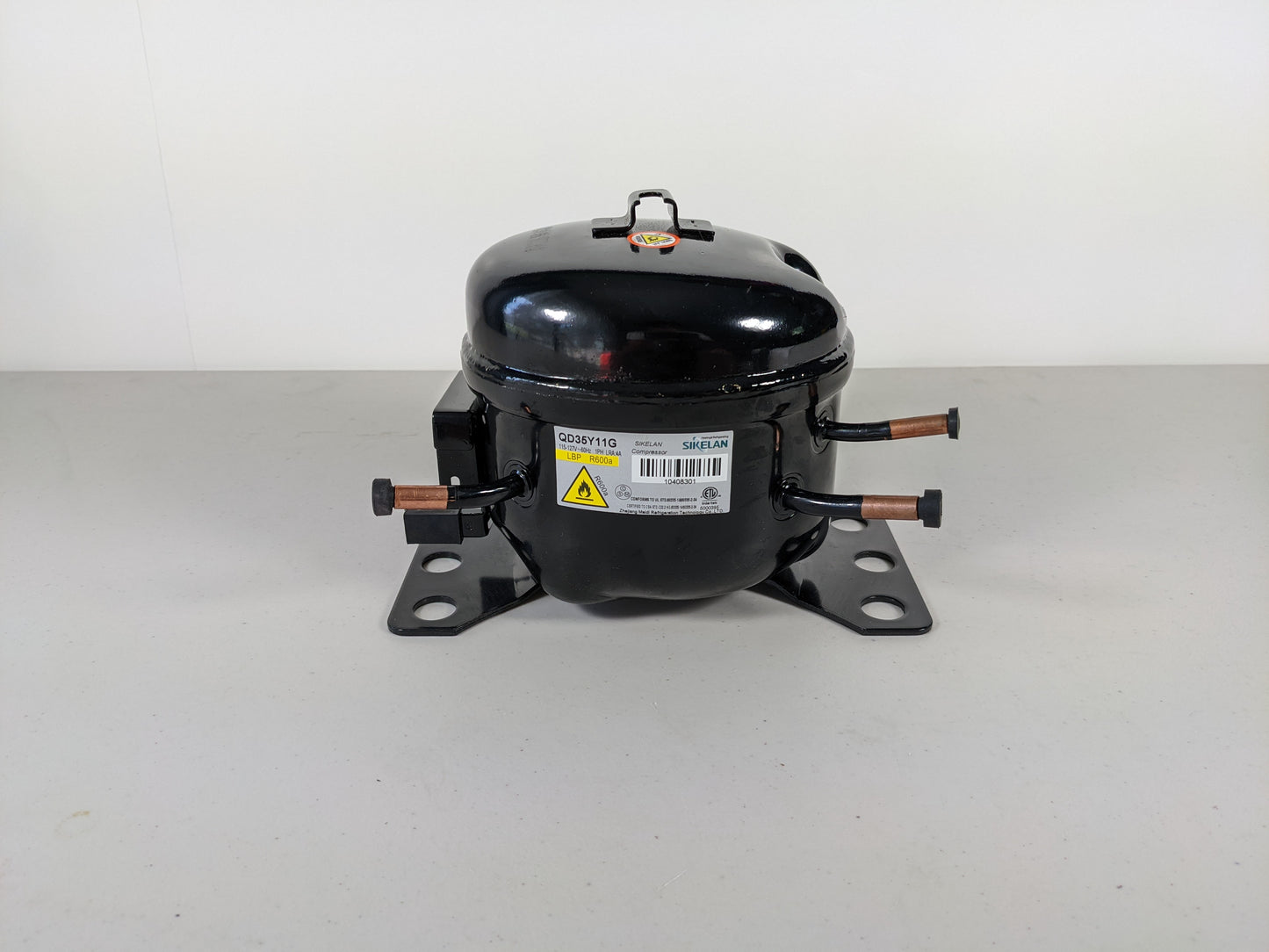 Sikelan QD35Y11G Refrigeration Compressor 1/12HP 229BTU 110-120V R600a LBP