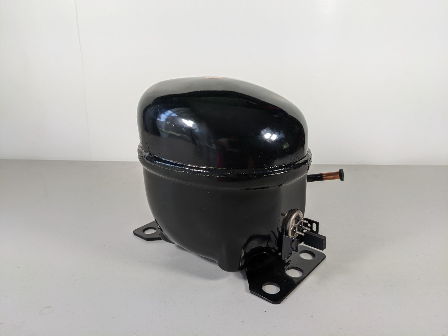 Sikelan QD110Y11G Refrigeration Compressor 1/4HP 751BTU 110-120V R600a LBP
