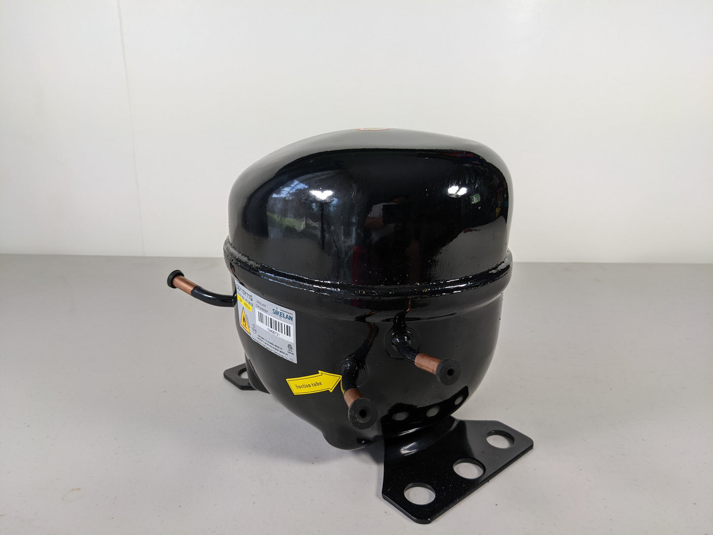 Sikelan QD110Y11G Refrigeration Compressor 1/4HP 751BTU 110-120V R600a LBP