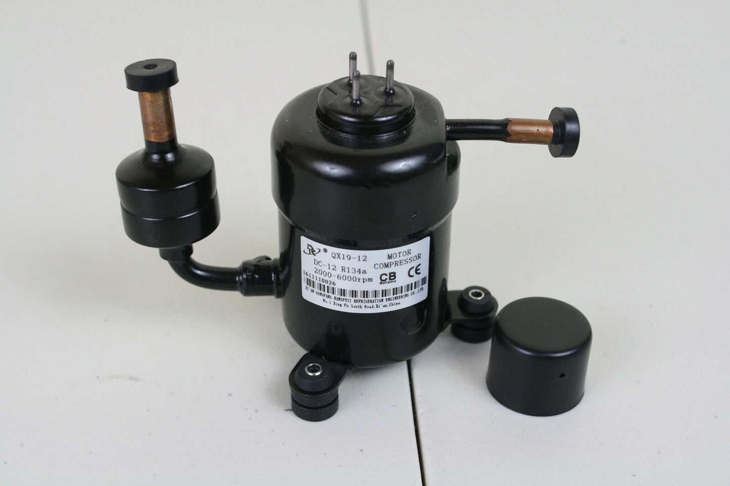 12V DC Mini Refrigeration Compressor Fridge Freezer Marine Solar QX19-12 R134a