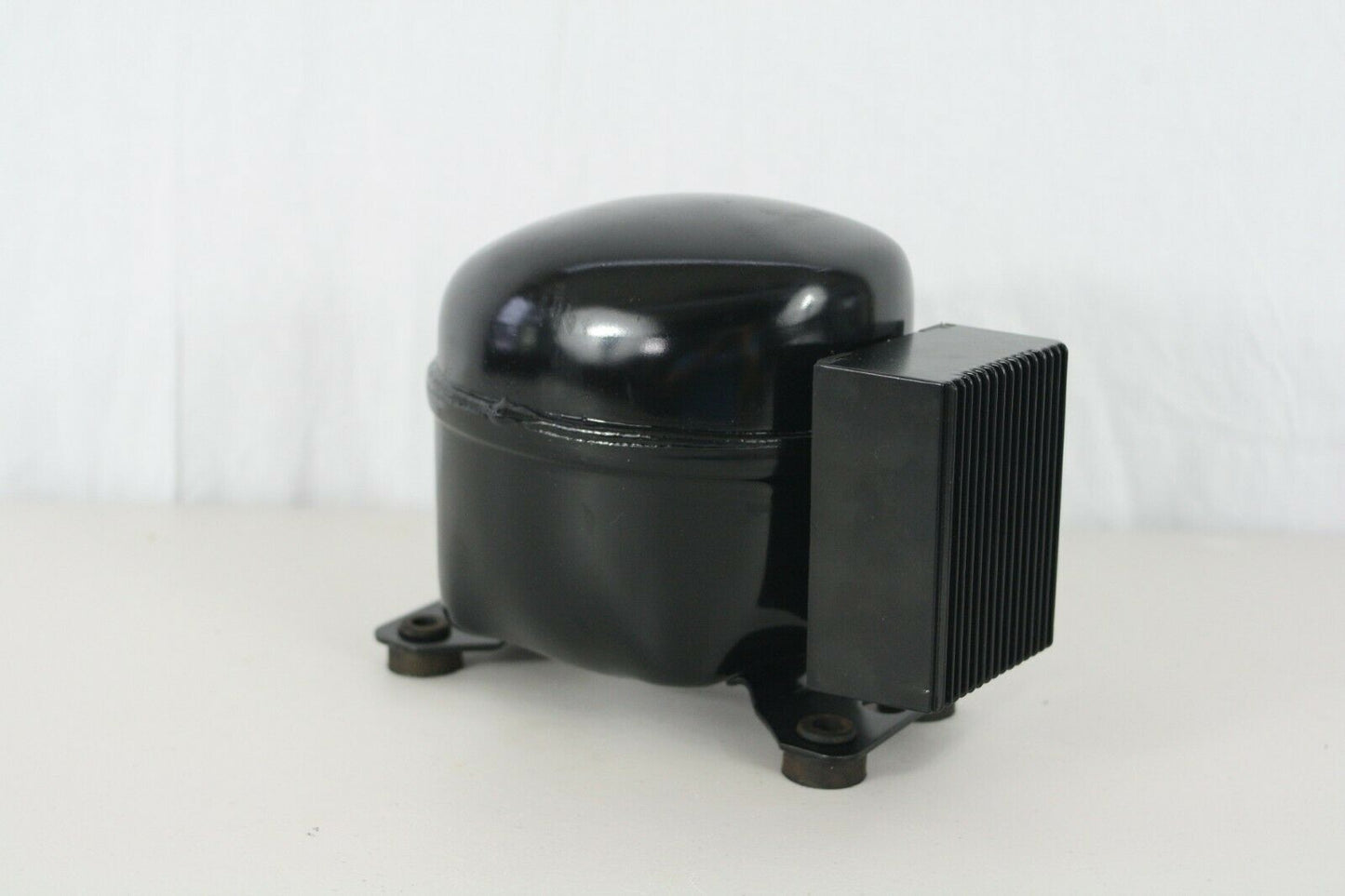 Sikelan QDZH65G 12V 24V DC R134A Refrigeration Compressor Mobile Marine Off-Grid