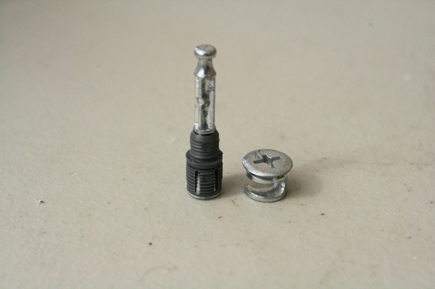 Pack 25 Cam Lock Nut Turn Faster Connector Screw Dowel CP5914 T5572ZA 10x8x12mm